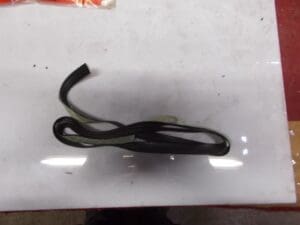 60525887 guarnizione inferiore lunotto posteriore alfa 33 nuova originale