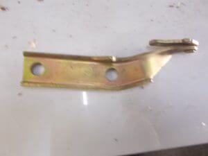 96300175 CERNIERA DESTRA COFANO MOTORE ALFA 164 NUOVO ORIGINALE