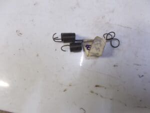 60501328 MOLLA COMANDO PEDALE FRIZIONE/PEDALE FRENO ALFA 33 E 33 IE NUOVO ORIGINALE