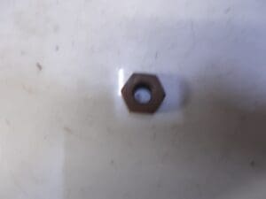 60507163 DADO FISSAGGIO CASTELLETTO ALFA  33 75 155 164 NUOVO ORIGINALE