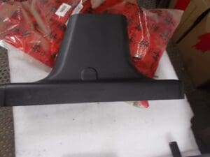 735293380 RIVESTIMENTO INFERIORE DS ALFA 147 NUOVO ORIGINALE