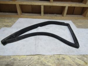 60506097 GUARNIZIONE TRIANGOLO POSTERIORE DS ALFA 155 NUOVO ORIGINALE