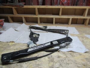 71740175 ALZAVETRI ANTERIORE SX ALFA 159 NUOVO ORIGINALE