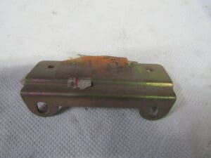 60525729 STAFFA SUPPORTO FARO ALFA 33 NUOVO ORIGINALE