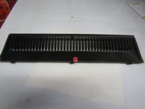 116978902100 PRESA ARIA GRIGLIA DESTRA ALFA ALFETTA NUOVO ORIGINALE