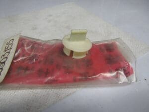 60503155 TAPPO COPERCHIO BASAMENTO ALFA 33 145 146  NUOVO ORIGINALE