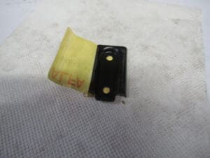 116105610900 PIATRINA SERRATURA BAGAGLIAIO ALFA 33 75 RZ NUOVO ORIGINALE