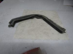 60571756 GUARNIZIONE MODANATURA POSTERIORE SX ALFA  164 SUPER / USA NUOVO ORIGINALE