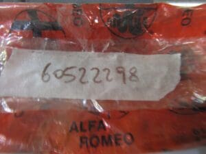 60522298 SNODO POGGIATESTA SEDILE ALFA 75 NUOVO ORIGINALE - immagine 3