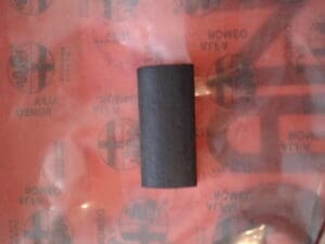 60526382 TAMPONE GOMMA GUARNIZIONE VANO MOTORE ALFA 75 NUOVO ORIGINALE