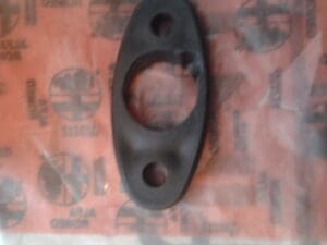 60527334 DISTANZIALE ALFA 75 NUOVO ORIGINALE