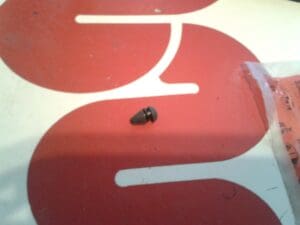 71718350 TASSELLO TENDINA BAGAGLIAIO ALFA 156 NUOVO ORIGINALE