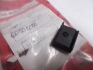 60509292 TASSELLO FISSAGGIO PLANCIA PORTASTRUMENTI ALFA 164 NUOVO ORIGINALE