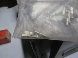 10327044  1 PZ x CONNETTORE SPINETTA 0.35 ALFA 147 NUOVO ORIGINALE