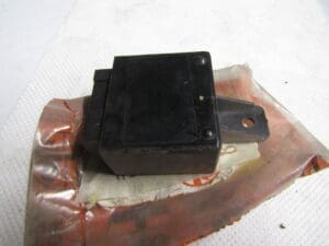 113306504700 RELE’ CENTRALINA CHIUSURA CENTRALIZZATA ALFETTA GIULIETTA NUOVO ORIGINALE