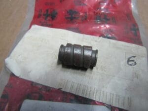 60557432 DISTANZIALE LEVA CAMBIO MARCE ALFA 33 NUOVO ORIGINALE