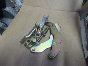 9950816 KIT DISPOSITIVO GRUPPO GANASCE ALFA 145 146 NUOVO ORIGINALE