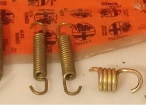 60749885 KIT MOLLE GANASCE FRENO POSTERIORE ALFA 33 NUOVO ORIGINALE