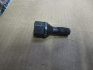 60555379 PERNO BULLONE RUOTA ALFA 164 NUOVO ORIGINALE