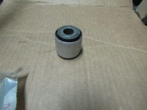 60682636 BOCCOLA FUSO A SNODO POSTERIORE ALFA 147 156 GT NUOVO ORIGINALE