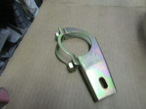 113073008100  GRAFFA SUPPORTO MARMITTA ALFETTA GIULIETTA NUOVO ORIGINALE