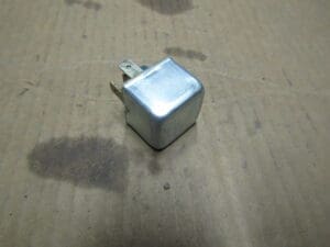 116956513502 RELE ALFETTA GIULIETTA ALFA 75 NUOVO ORIGINALE