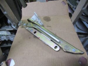 60651069 CERNIERA BAULE SINISTRA ALFA 156 NUOVO ORIGINALE