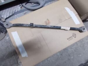 60501936 BRACCIO TIRANTE SOSPENSIONE POSTERIORE ALFA 33 NUOVO ORIGINALE