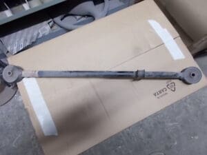 60574401 BRACCIO TIRANTE SOSPENSIONE POSTERIORE ALFA 33 SW 4×4 NUOVO ORIGINALE