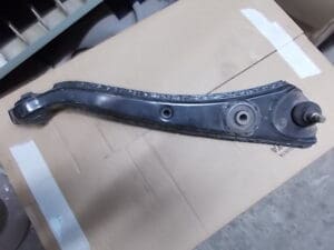 60501402 BRACCIO OSCILLANTE SX SOSPENSIONE ANTERIORE ALFA 33 NUOVO ORIGINALE