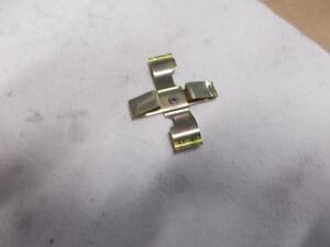 60727932 MOLLETTA PINZA POSTERIORI ALFA 75 NUOVO ORIGINALE