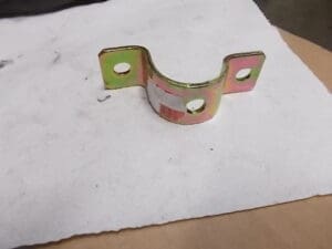 60521288 STAFFA SUPPORTO BARRA STABILIZZATRICE ANTERIORE ALFA SZ RZ 75   NUOVO ORIGINALE