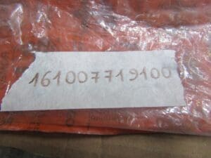 161007719100 TAPPO PARAURTI ANTERIORE ALFA 75 NUOVO ORIGINALE - immagine 3