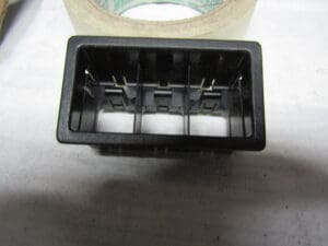 60581424 NOSTRINA DESTRA INTERRUTTORI CRUSCOTTO ALFA 33 NUOVO ORIGINALE