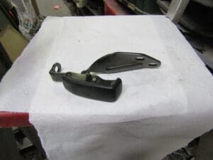 60746622 MANIGLIA APERTURA COFANO ALFA ARNA NUOVO ORIGINALE