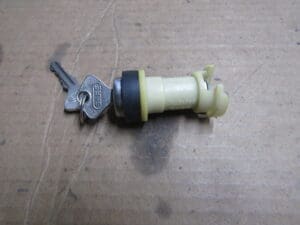 105415603600 SERRATURA BAULE ALFA 1750 2.0 NUOVO ORIGINALE