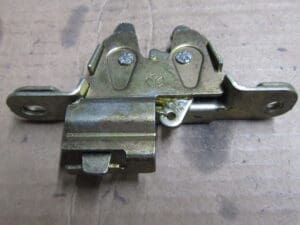 60589075 SERRATURA BAGAGLIAIO ALFA 33 NUOVO ORIGINALE