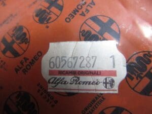 60567287 STAFFA DX PARAURTI POSTERIORE ALFA 164 NUOVO ORIGINALE - immagine 3
