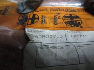 60805910 TAPPO PAVIMENTO ALFA 145 146 155 NUOVO ORIGINALE - immagine 3