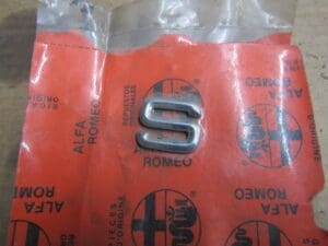 TARGAS   SIGLA TARGHETTA S ALFA 33 NUOVO ORIGINALE