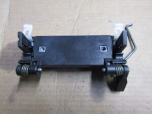 60570782 SUPPORTO MANIGLIA ESTERNA PORTA POSTERIORE DX ALFA 145 NUOVO ORIGINALE