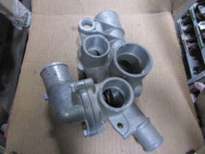 60658913 TERMOSTATO ALFA 156 166 2.5/3.0 V6 NUOVO ORIGINALE