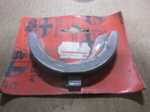60743567 SEMIANELLO SPALLAMENTO ALFA 75 155  164 SPIDER NUOVO ORIGINALE