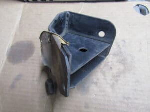 116000108008 STAFFA SUPPORTO MOTORE ALFA 75 90 NUOVO ORIGINALE