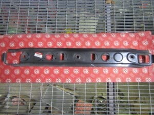 60619994 LAMIERATO TRAVERSA RINFORZO RADIATORE ANTERIORE ALFA 156  NUOVO ORIGINALE