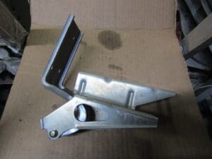 60502463 CERNIERA DESTRA COFANO VANO MOTORE ALFA 33 NUOVO ORIGINALE