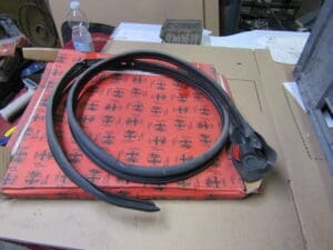 60630673 GUARNIZIONE SX GOCCIOLATOIO ALFA 156 NUOVO ORIGINALE