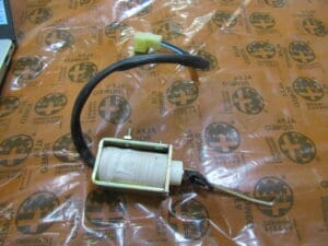 60610531   COMANDO CHIUSURA   BAULE  ALFA 146 NUOVO ORIGINALE