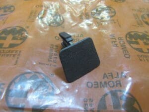 60511798 TAPPO ALFA 33 NUOVO ORIGINALE