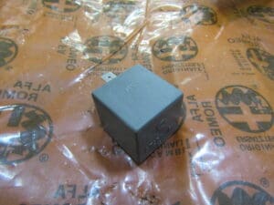 60806753   RELE CLIMATIZZATORE ALFA 155 NUOVO ORIGINALE